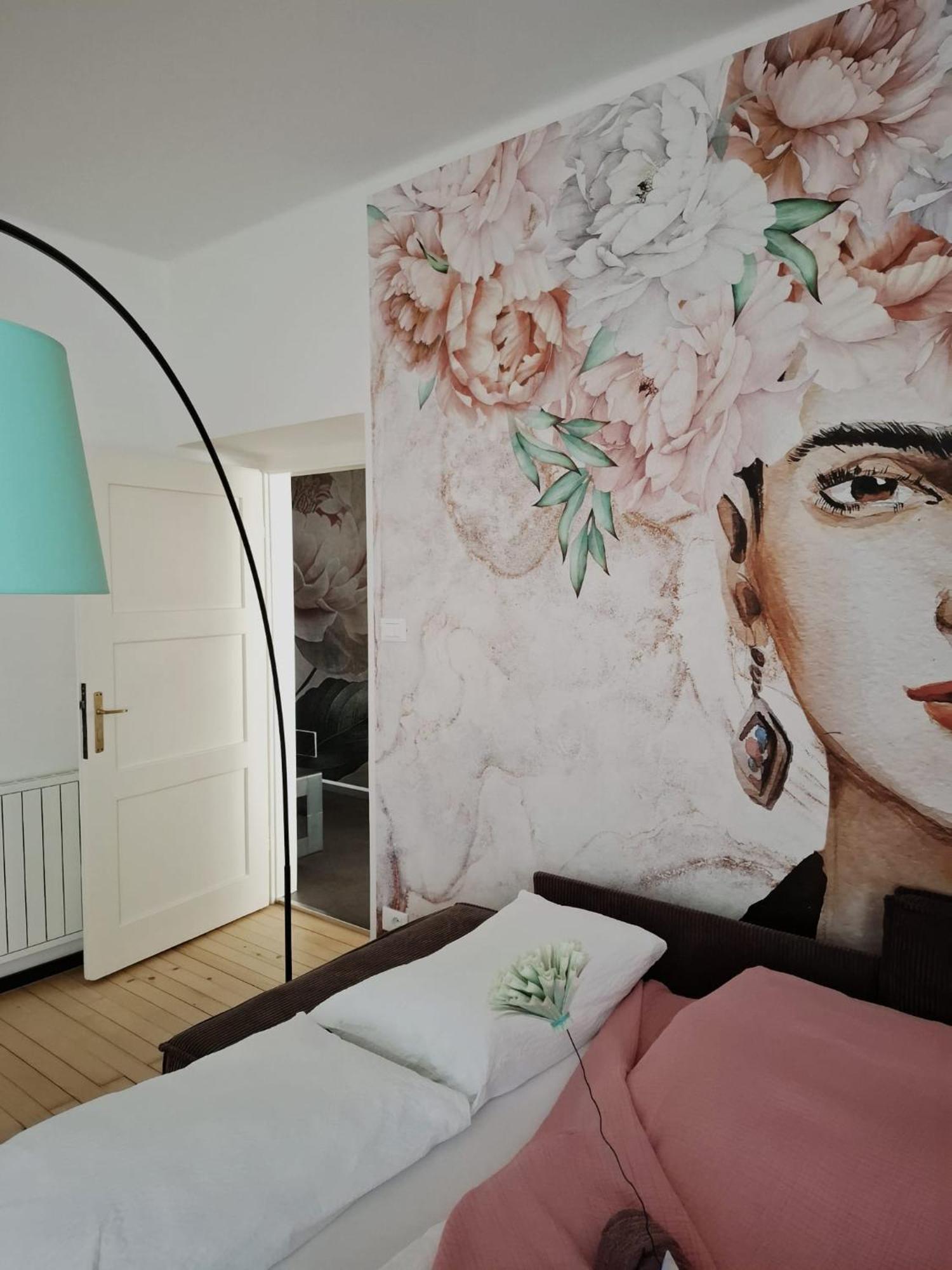 Apartment Wildflower In Privatvilla Im Herzen Merans Zewnętrze zdjęcie